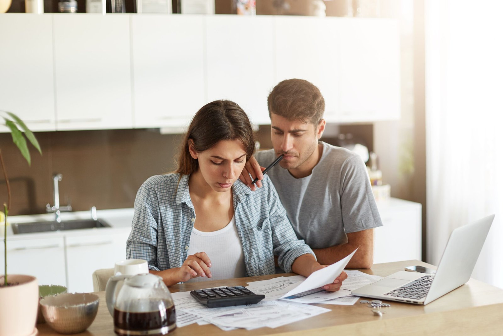 Como organizar as finanças da casa mesmo ganhando pouco